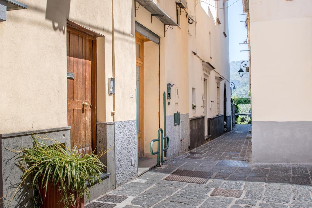 Casa Resilienza Vico Equense - 5 Min Dal Mareアパートメント エクステリア 写真